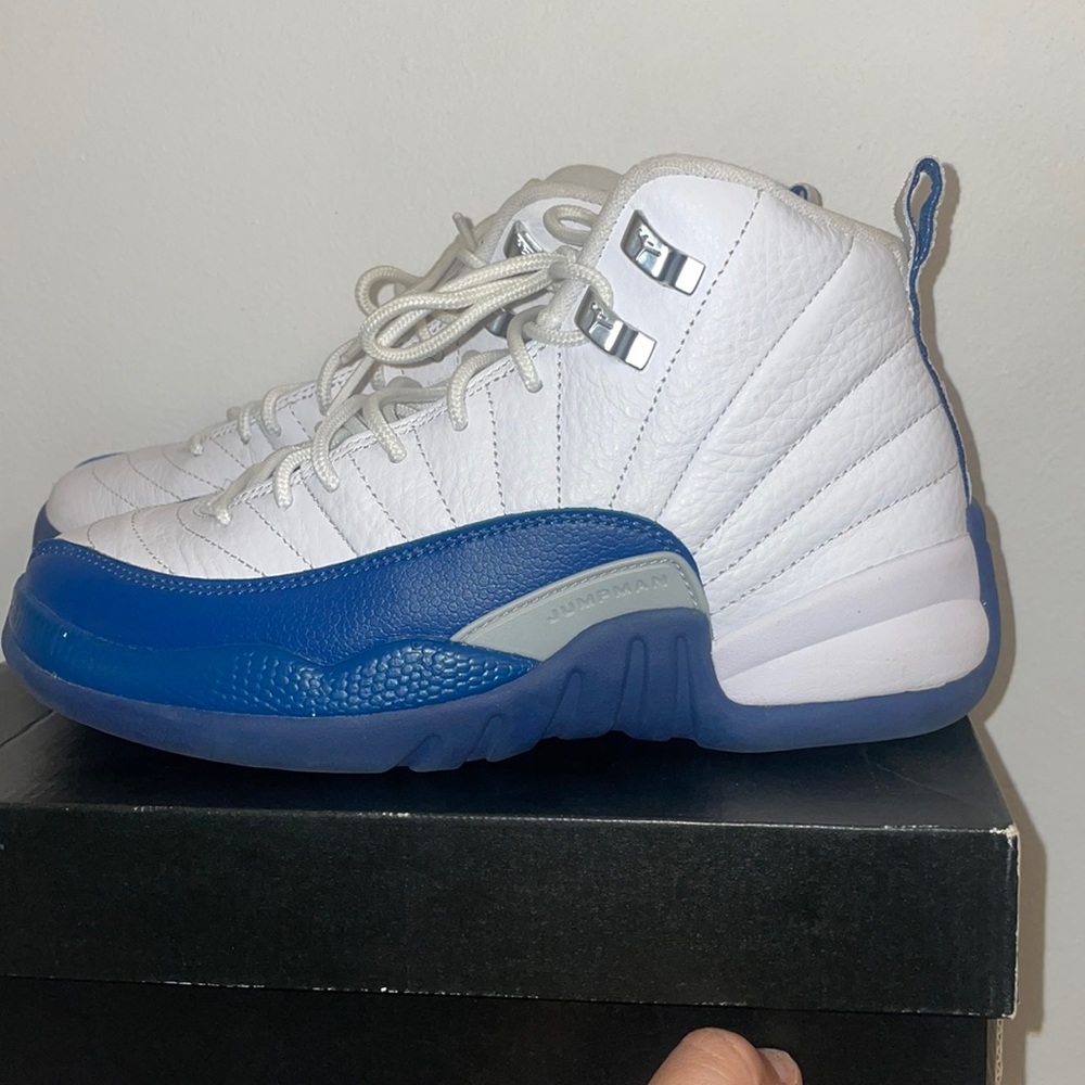 Air Jordan retro 12 BG French blue